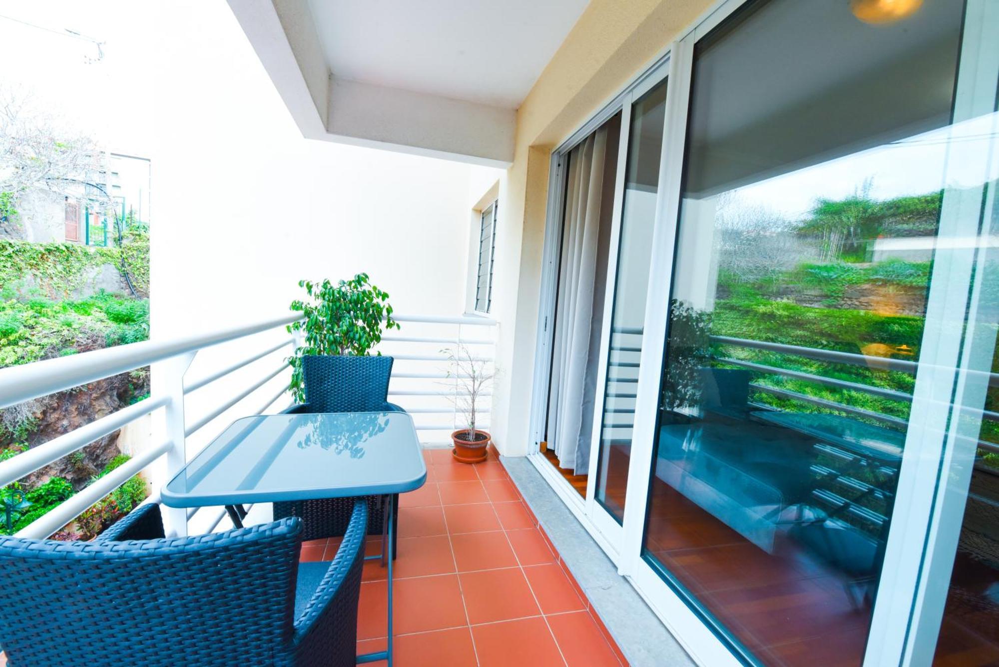 Tranquility Apartment Caniço Esterno foto