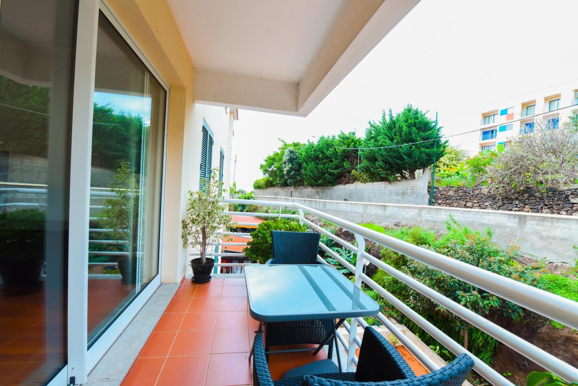 Tranquility Apartment Caniço Esterno foto